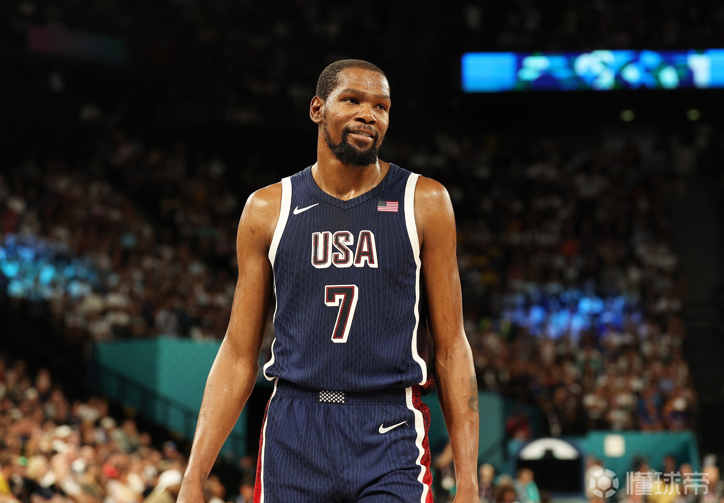 任的背景下 任的背景下