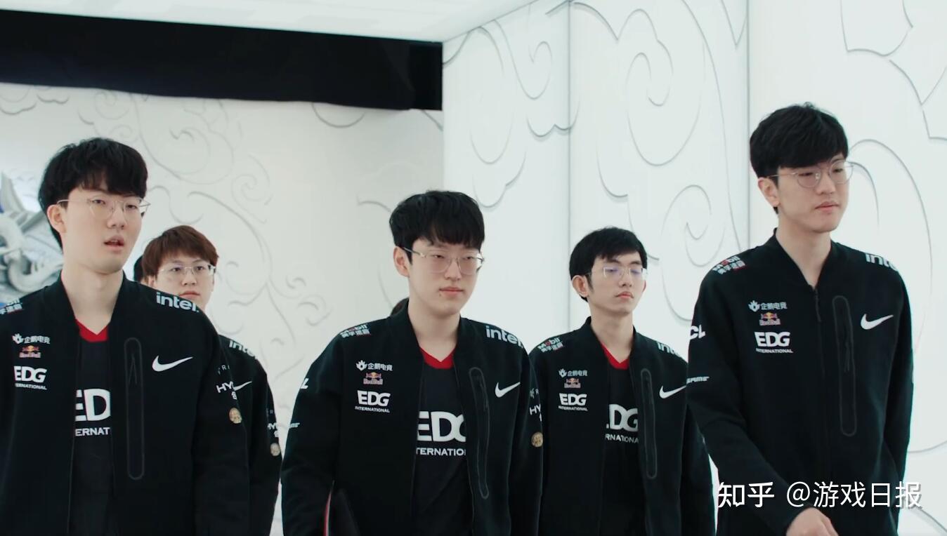 的背景下 的背景下